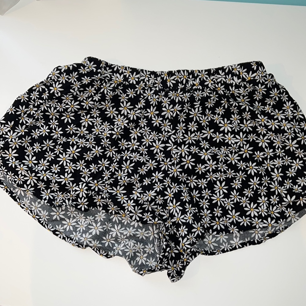 Black Daisy Shorts